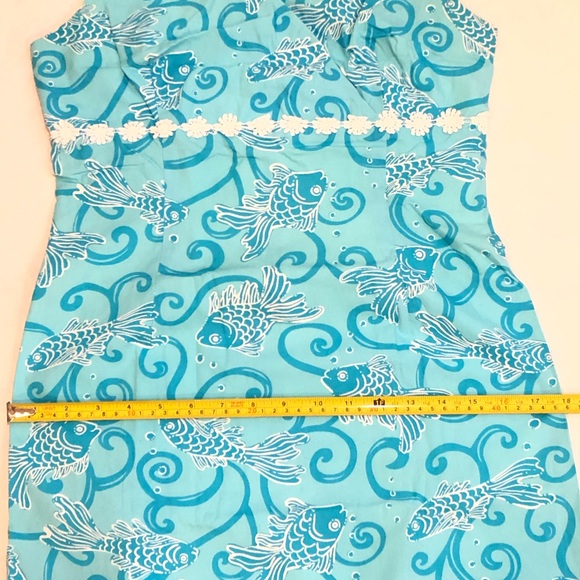 MOVÍNG SALE; ALL MUST GO!!! Lilly Pulitzer V-Neck Shift Dress - Size 2 - Picture 6 of 6